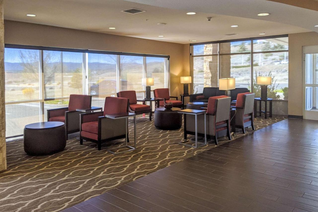 Comfort Suites Prescott Valley Exterior foto